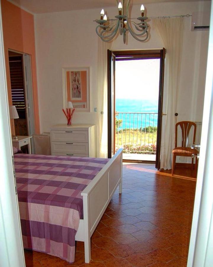 B&B Il Faro Cittadella del Capo Zewnętrze zdjęcie